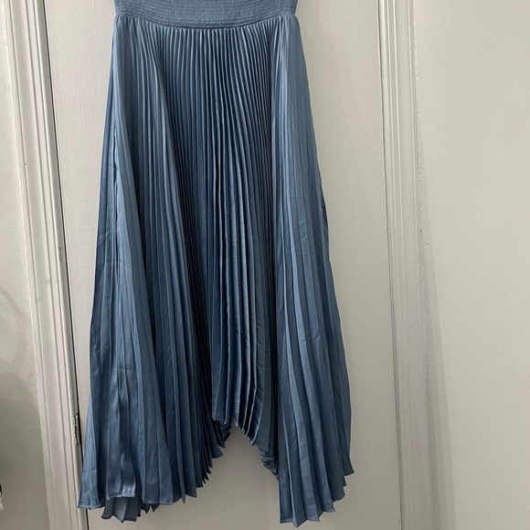 NWOT Elie Tahari Pleated skirt - Picture 2 of 6